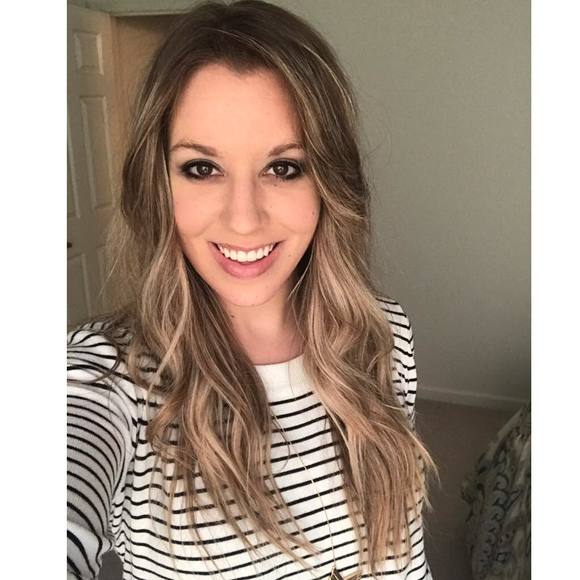 Meet your Posher, Anne - Picture 1 of 1